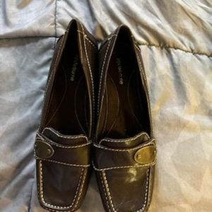Liz Claiborne Leather loafer